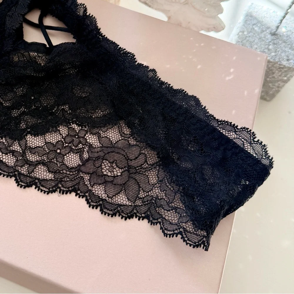 2014 Victoria’s Secret Floral Lace Cheekini See Through Criss Cross Panty Medium